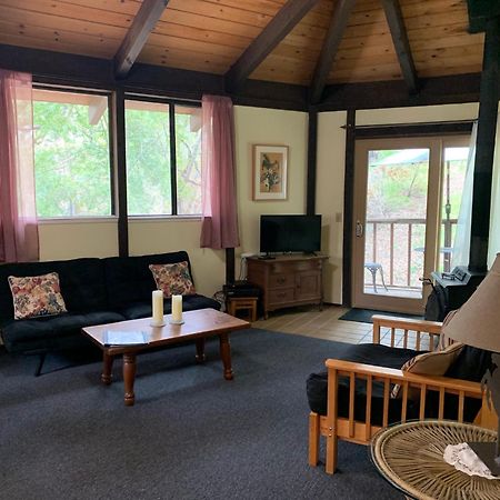 Rustridge Ranch & Winery Bed & Breakfast เซนต์เฮเลนา ภายนอก รูปภาพ