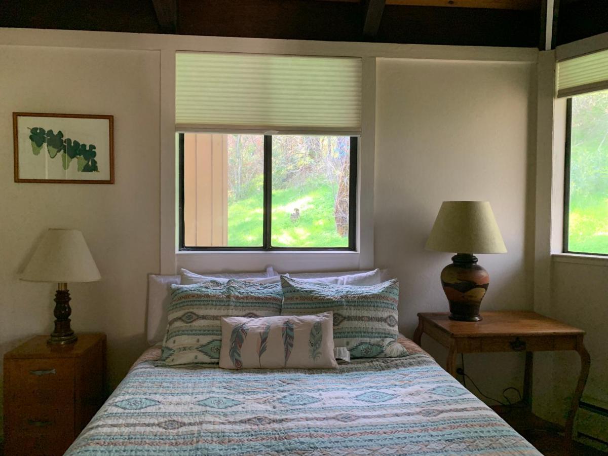 Rustridge Ranch & Winery Bed & Breakfast เซนต์เฮเลนา ภายนอก รูปภาพ